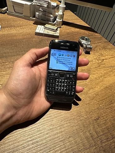 nokia e 72: Nokia E71, rəng - Qara, Düyməli — 4