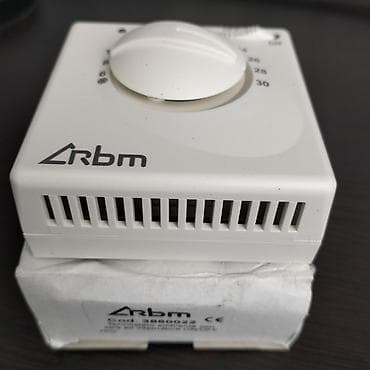 traktor belarus 82: RBM mexaniki otaq termostatı
Термостат RBM — 1