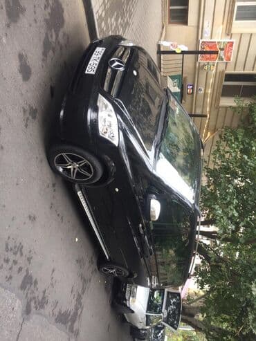 kia ceed 2010: Mercedes-Benz Vito: 2.2 l | 2013 il Van/Minivan — 3