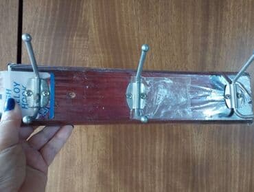 деревянная вешалка напольная: Divar üçün asilqanlari satılır. Panosu təmiz ağacdandir. Qiymət — 2