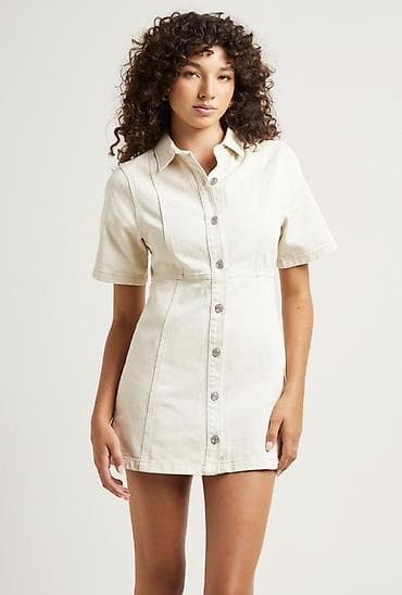 düyməli cins ətəklər: Qadınlar üçün düyməli mini denim don - Rəng: krem/ekru - Model — 1