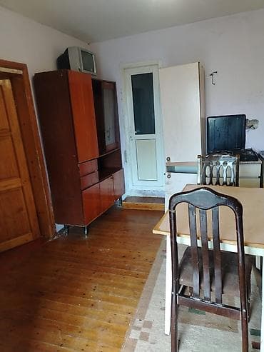 bina evi kredit: Kirayə verilən sadə, funksional 1 otaqlı məkan - Geniş işıqlı otaq — 1