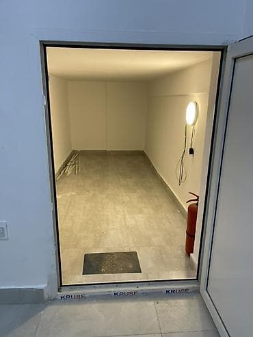 binalar: Gözəllik və dırnaq studiyası üçün hazır kommersiya sahəsi - Girişdə — 8