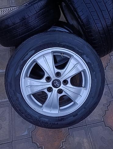 masin bezedilmesi: Disk təkər Toyota 215 / 60 / R 16, 5 Boltlu — 1