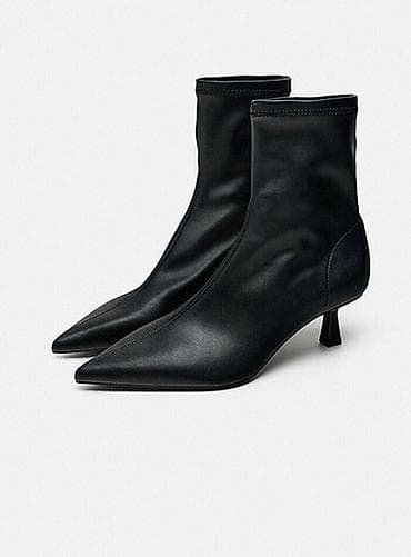 ZARA botinka geyilib