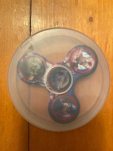 Marvel Fidget spinner – üçqanadlı model. Superqəhrəman tematikası ilə — 1