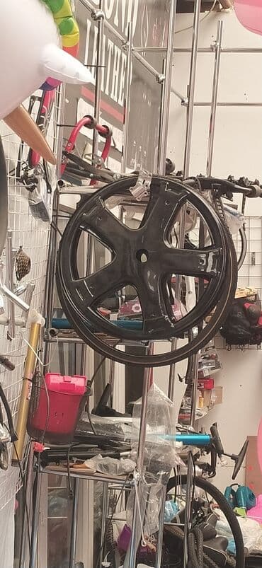 седло для велосипеда бишкек: Salam eziz musderilrmiz yeni kalpaklarmiz gelib cemi 15 AZN cutu 15 — 1