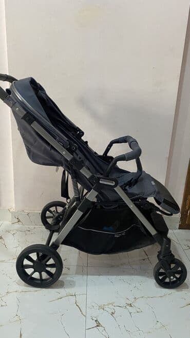 Столы для кормления: Классическая прогулочная коляска, Kidilo — 4