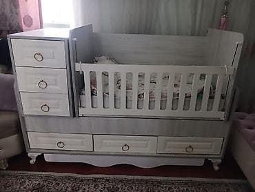 Oğlan və qız üçün, İşlənmiş, Dördbucaq, Beşik, Dəstsiz, Matras ilə, Yellənmə mexanizmsiz
