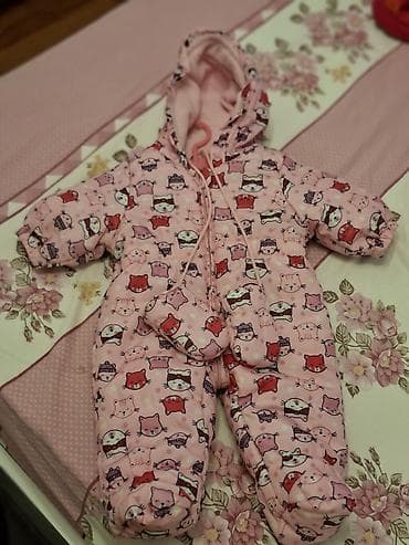 Uşaq üçün qış kombinezonu - Rəng: açıq çəhrayı, üzərində pişik