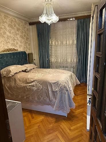 təcili satilir: Bakı, 4 otaqlı, Köhnə tikili, 90 kv. m — 10