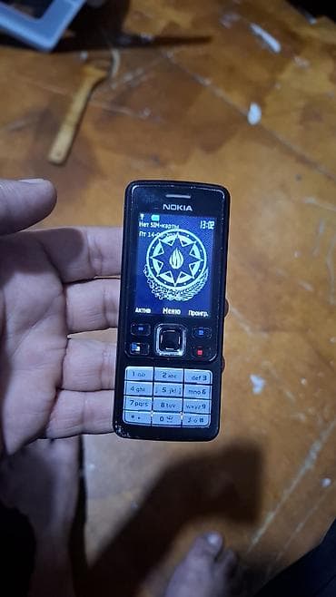 Nokia rəng - Qara, Düyməli