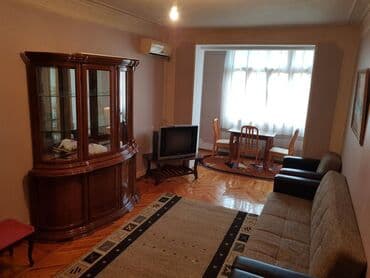 kiraye ev gencede: Mənzil Heydər Əliyev mərkəzi ilə üz bə üz yerləşir, "Funda" — 1