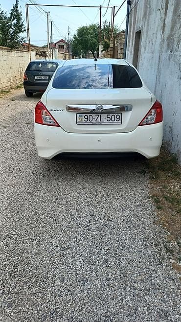 bbs disk: Nissan Sunny sedan – ağ rəng, avtomatik transmissiya. Xarici: - Ağ — 2