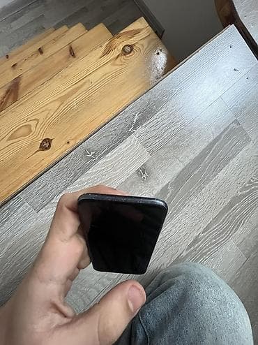 IPhone SE 2020, 64 GB, Barmaq izi