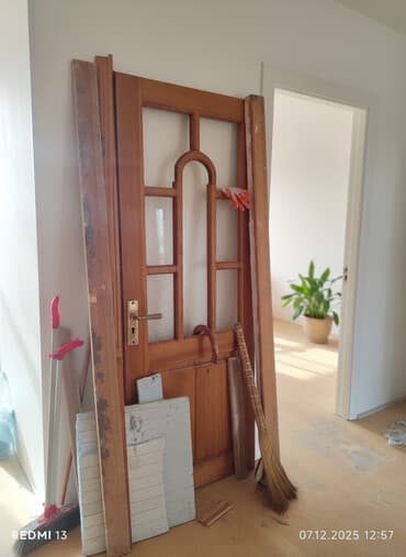 Plastik qapılar: Qonaq otağı üçün İşlənmiş Otaq qapısı Tac ilə, Zəmanətsiz, Ünvandan götürmə — 2