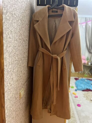 женские удлиненные жилетки: Qadın palto – qəhvəyi/bej rəngdə, klassik dizayn. - Uzun model — 1