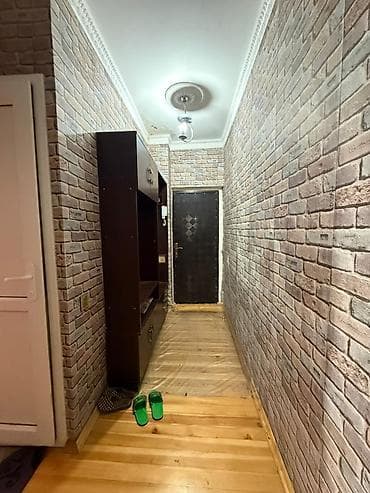 kiraye ev 200 manat: Xaqlar metrosuna 5 dəqiqə piyada məsafədə 1 otağdan 2 otağa Boş Mənzil — 6