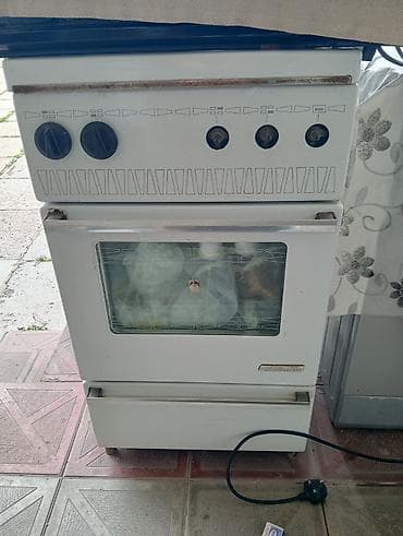 pendir qizardan: Elektrik sobası Ayrıca dayanan, 4 gözlü — 1