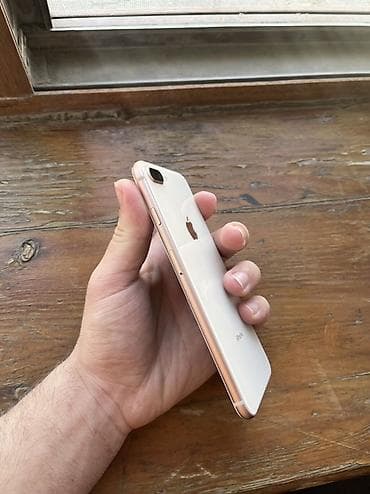 iphone 2 g: IPhone 8 Plus, Qızılı, Simsiz şarj — 2