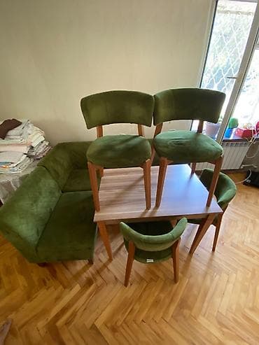 Masa destı. Uqlavoy divan ile bir yerde. 450azn. masa 4 stulla lalafo.az -da Masa destı. Uqlavoy divan ile bir yerde. 450azn. masa 4 stulla