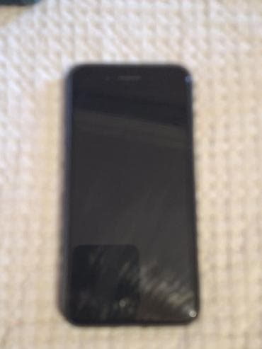 айфон 5 с: IPhone 8 Plus, Черный, Отпечаток пальца — 2