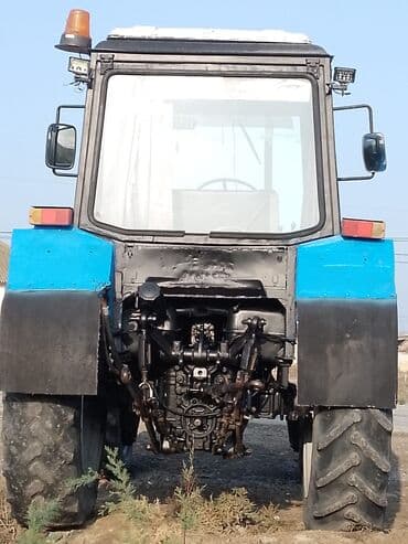 авто азербайджан: Traktor MTZ 82, mavi–qara rəngdə. İl:1985, Mator beznomer, ünvan — 4