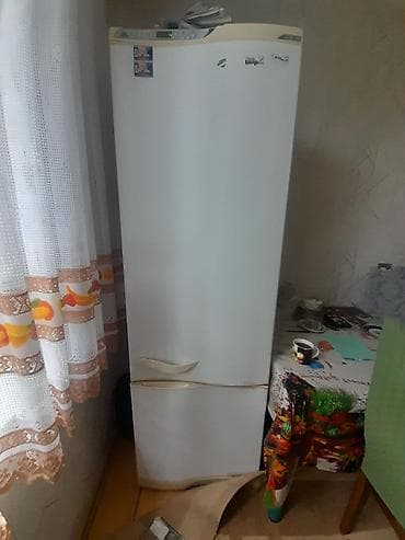 İki kameralı məişət soyuducusu - Üst kamera: soyutma bölməsi