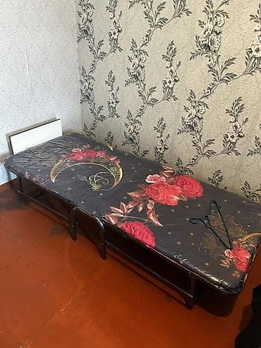 Təknəfərlik çarpayı, Bazasız, Matras ilə, Siyirməsiz