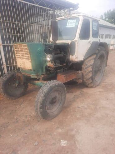 traktor şəkilləri: Traktor motor 1.8 l, İşlənmiş — 2