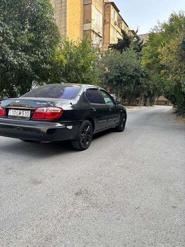 c klass mersedes: Nissan Maxima sedan - Kuzov: qara rəng, 4 qapı - Nömrə seriyası: AZ — 2