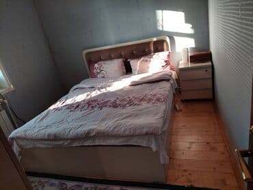 bayilda evler satilir: Qaraçuxur qəs. 3 otaqlı, 87 kv. m, Orta təmir — 4