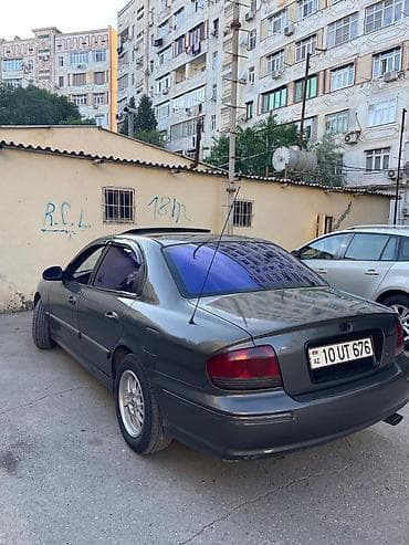 lancer stop: Hyundai Sonata sedan - Kuzov: 4 qapılı sedan, tünd boz rəng - Nömrə — 7