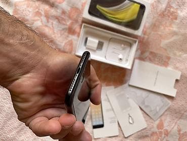 iphone x barter: IPhone SE 2020, Qara, Barmaq izi — 6
