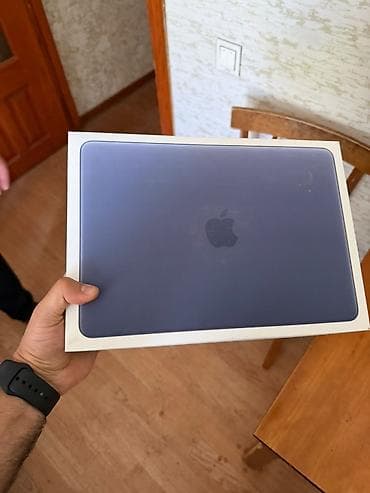 MacBook Neo 512 Ssd kapofqa qutsi bgali. Sonu 1270 Azn
