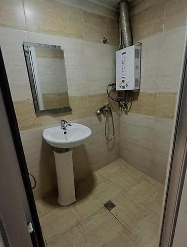 berde ev: Nərimanov Metrosu metroya 5/6 dəqiqəlik məsafədə yerləşir. Polis — 7