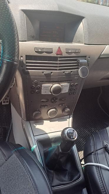Avtomobil satışı: Opel Astra: 1.4 l | 2005 il 260294 km Universal — 10