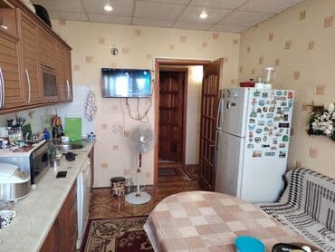 сайты недвижимости в азербайджане: Binanın 5-ci mərtəbəsində yerləşən bu 3 otaqlı mənzil şəhər mərkəzində — 13