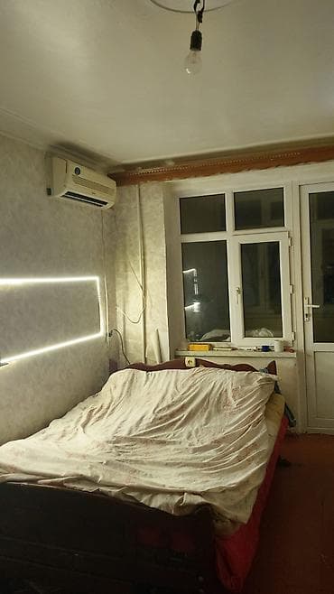 kıraye evler ecemı: Nizami rayonu, Nəsimi küçəsi bina 28, xruşevka, 3 otaq, təmiz 2 metr — 4