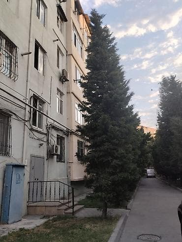 qusar a frame: Bakı, 1-ci mikrorayon, 3 otaqlı, Köhnə tikili, m. 20 Yanvar, 45 kv. m — 1