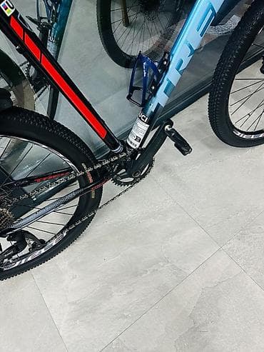 Trek hardtail dağ velosipedi - Genişlikli alüminium hardtail