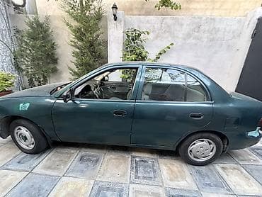 şevrolet aveo satışı: Hyundai Accent sedan Hunday Aksent 1995 Qiumət 2500 mator 1.5 — 2