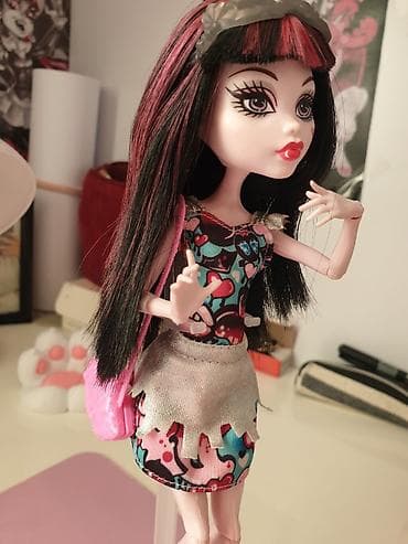 fiqur oyuncaq: Monster High - Draculaura Boo York🦇💞 - Qara və çəhrayı zolaqlı uzun — 2