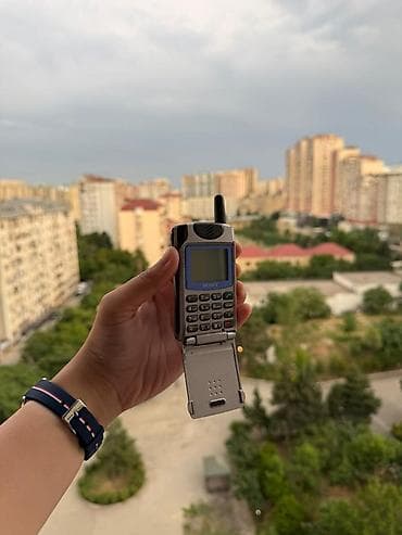 philips xenium 9@9s: Sony rəng - Boz, Düyməli — 3