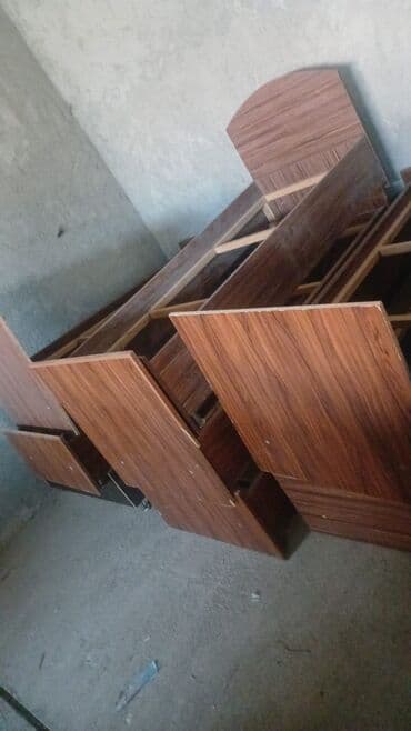 tək adamlıq kravat: Təknəfərlik çarpayı — 1