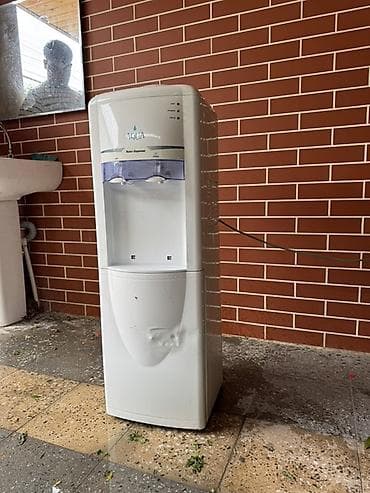 ev temizliyen: Dispenser Döşəməüstü — 2
