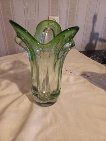 Bir vaza, Bogem şüşəsi