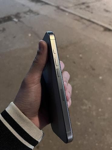 iphone 15 pro işlənmiş: IPhone 15 Pro, 256 GB, Natural Titanium, Face ID — 4