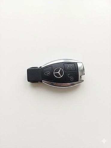 Mercedes-Benz açar pultu (fob) - 3 düyməli dizayn: kilidləmə, açma və