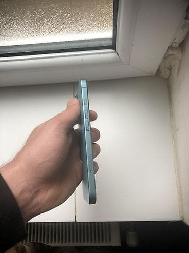 nokia 1680 classic: IPhone 16, Mavi — 3